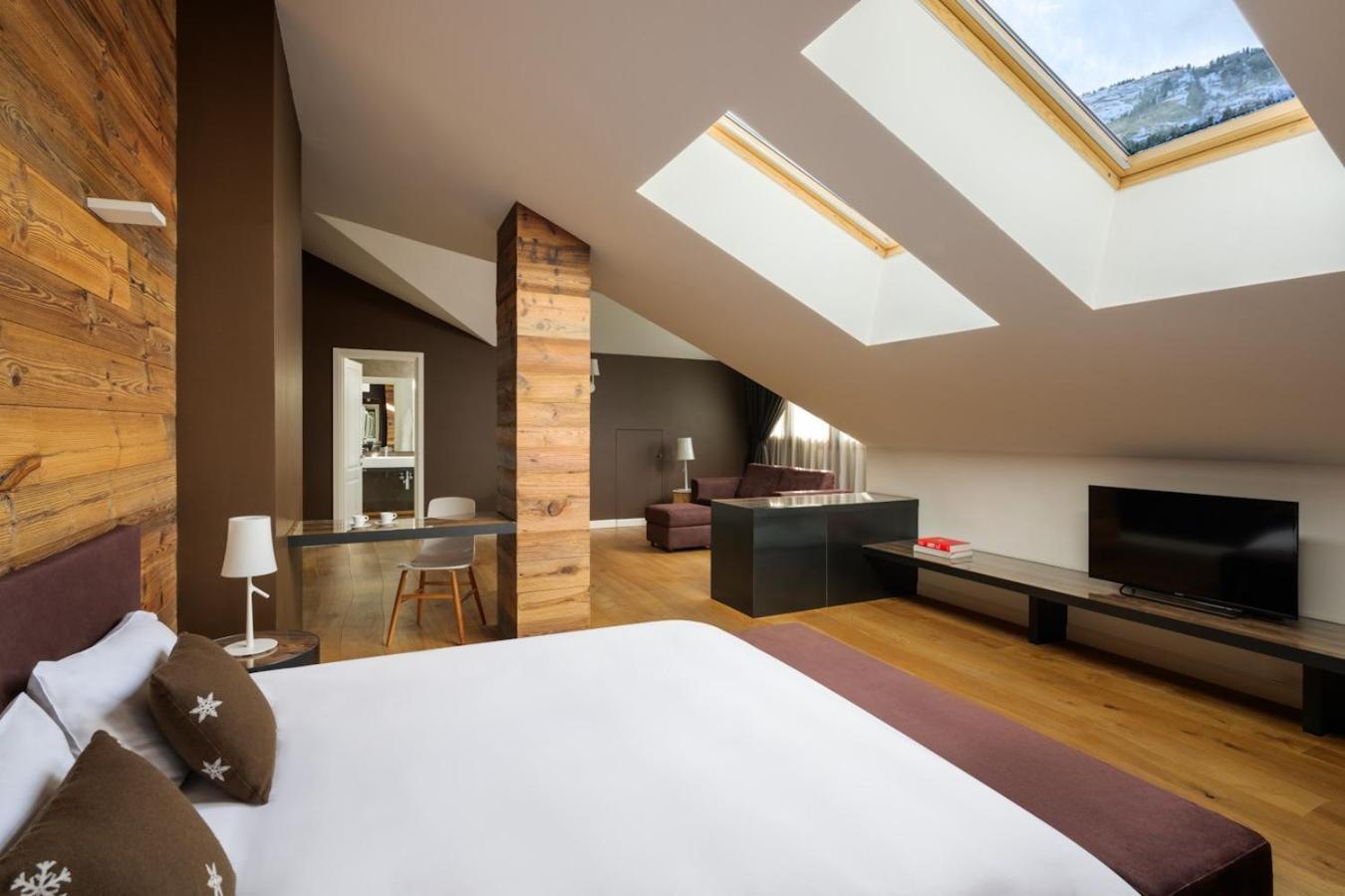 Montana & Spa, By R Collection La Thuile