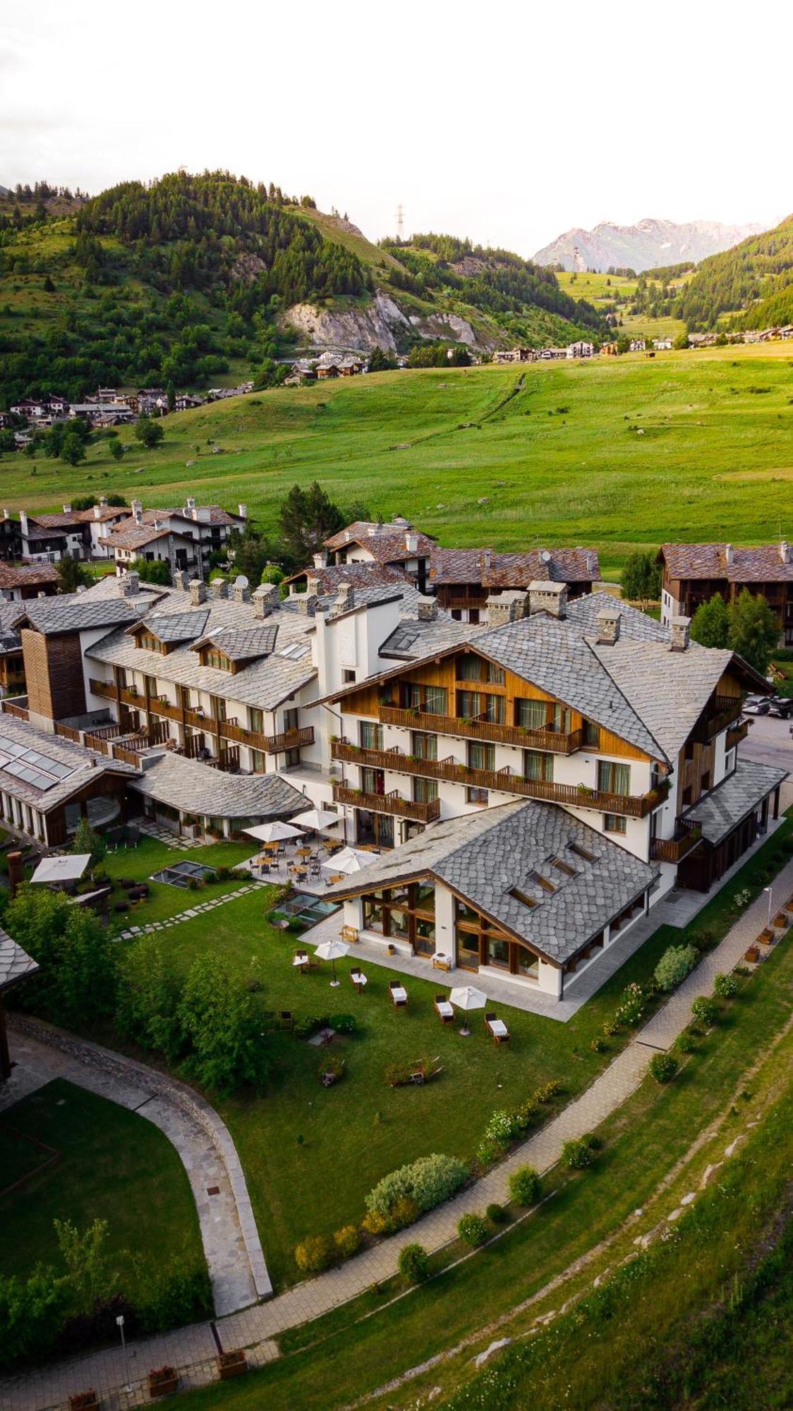 Montana & Spa, By R Collection Hotel 5*